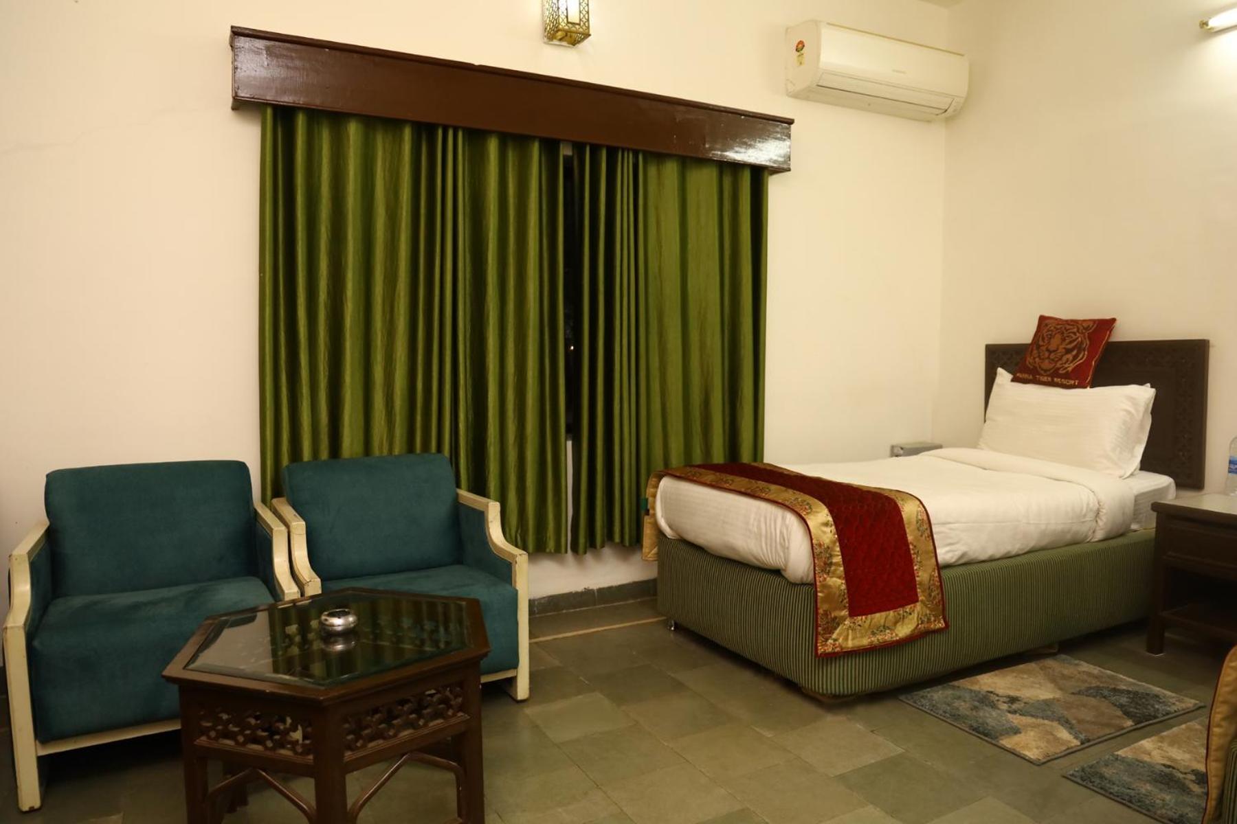 Panna Tiger Resort- Riverside Property Rajgarh  Ngoại thất bức ảnh